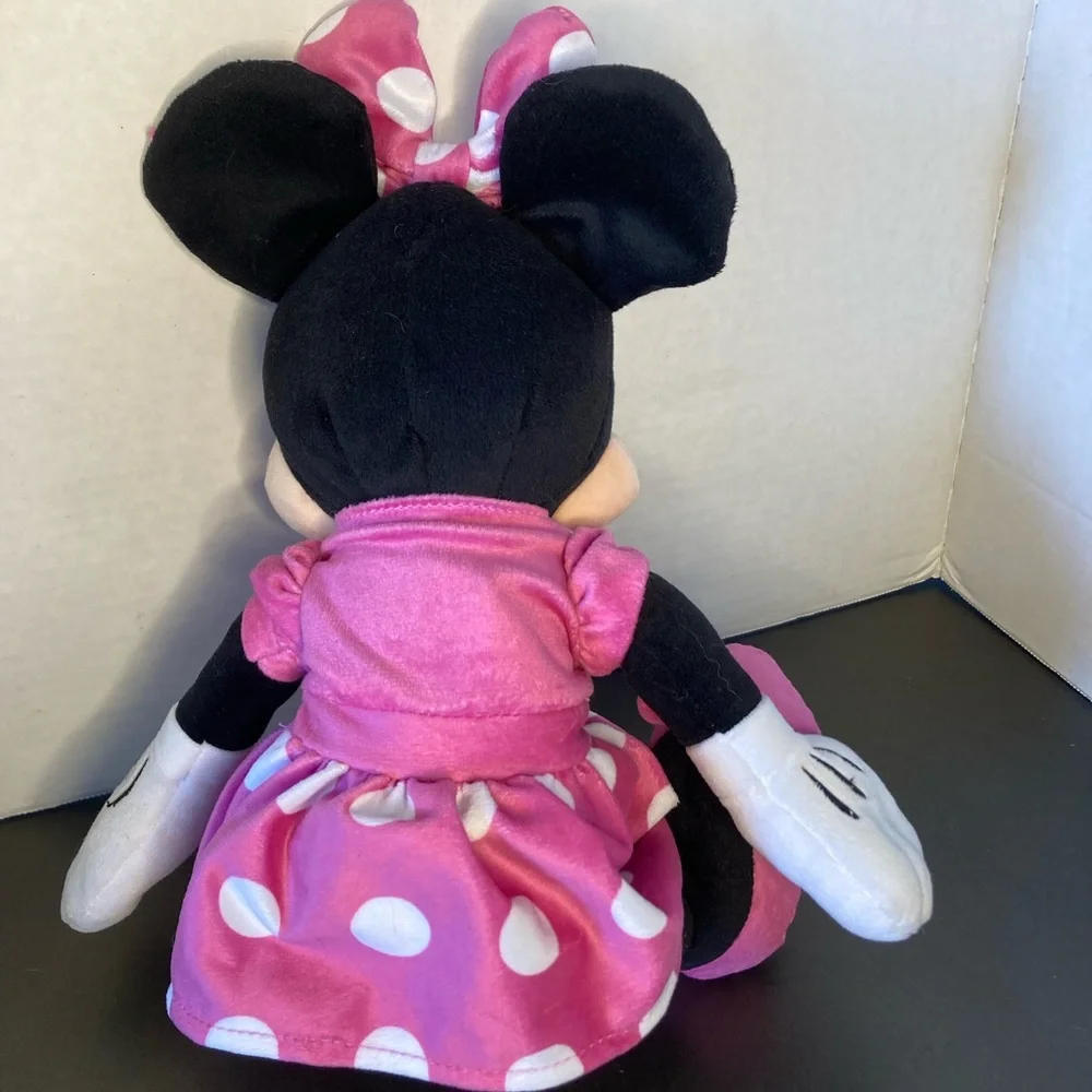 Minnie Mouse Disney Mickey Junior Minnie Mouse Plush 15” very good condition - Picture 2 of 7